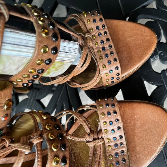 Nine West studed sandals US 7 (run large more like 8 ) - Picture 8 of 15